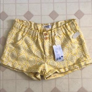 Yellow-toned shorts